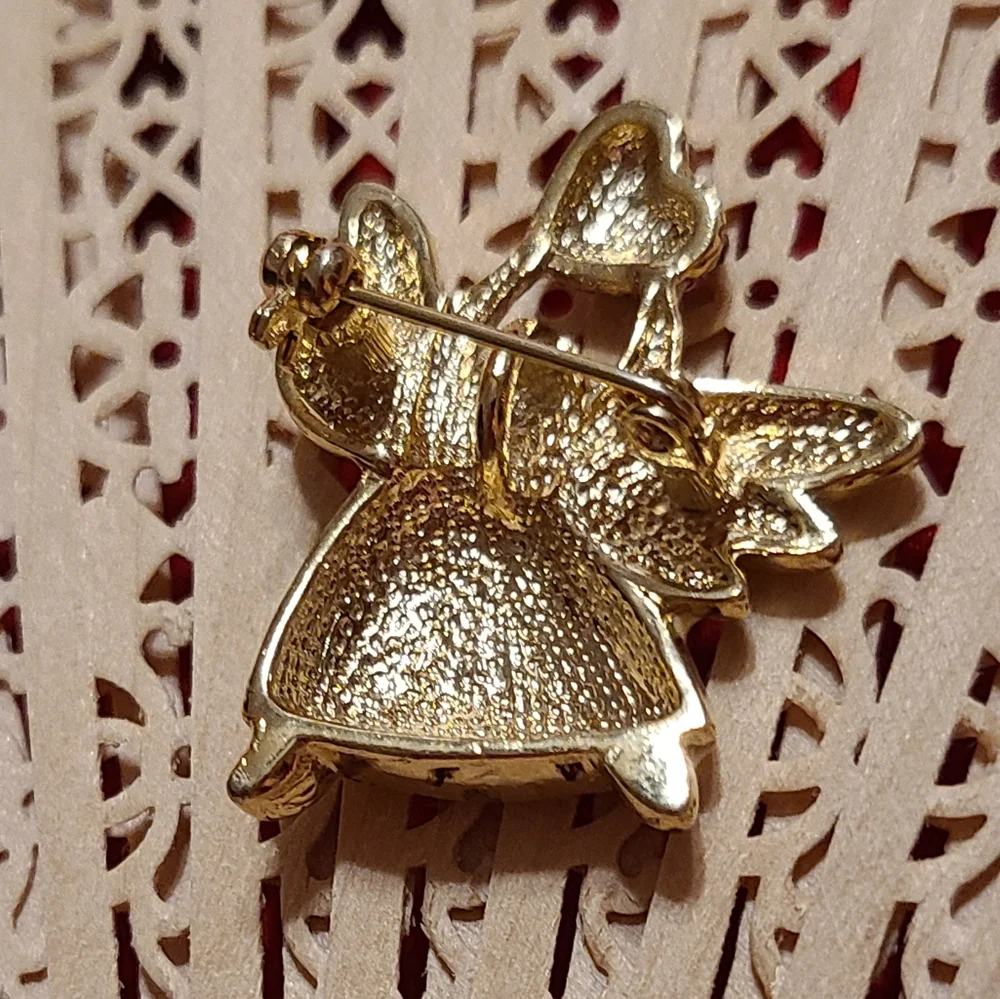 Angel Cancer awareness Charm/Brooch Super Sweet